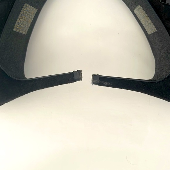 Red delicious booties. - Picture 4 of 7